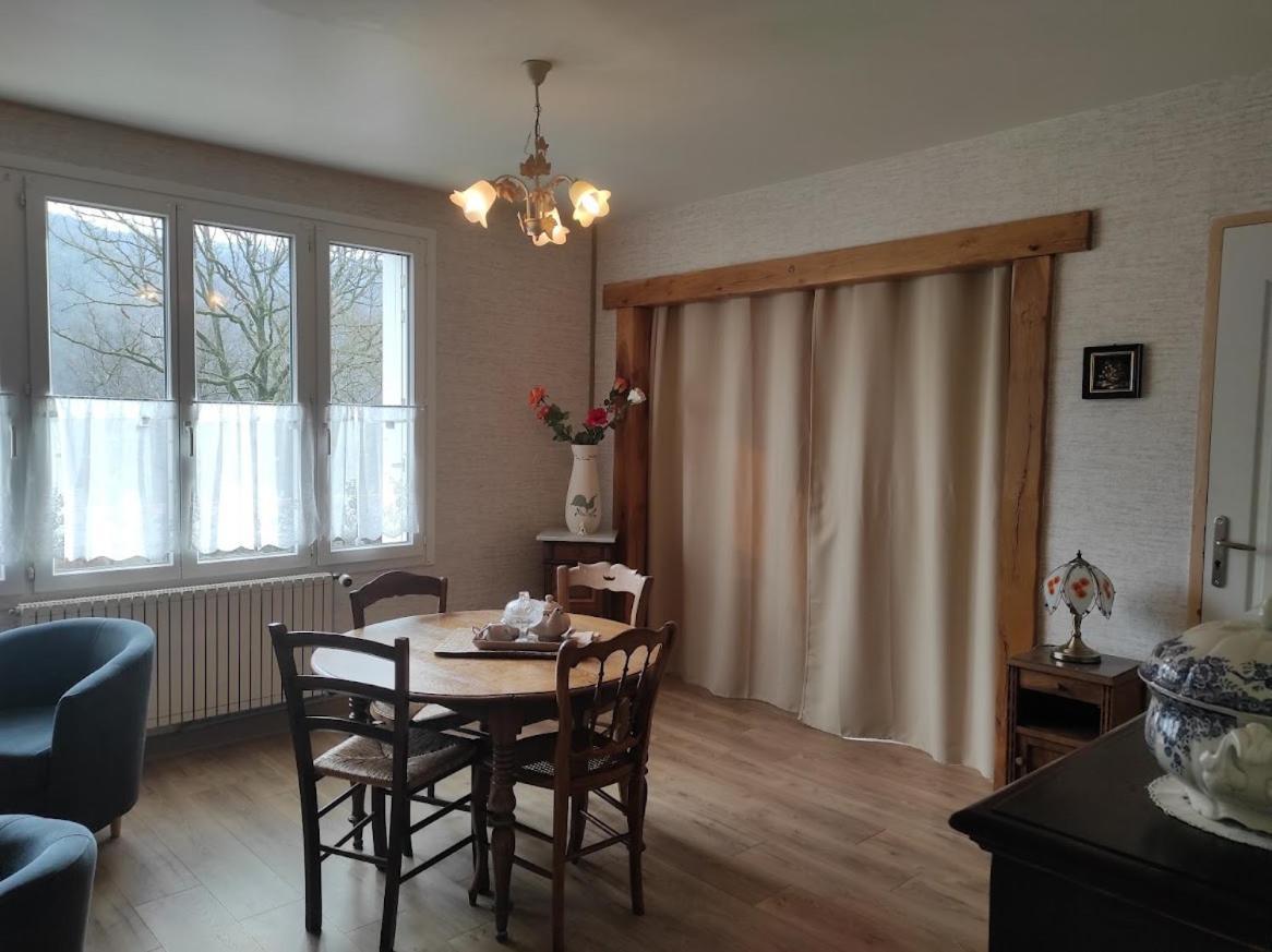 La Lisiere Appartement 2 Chambres Revin エクステリア 写真
